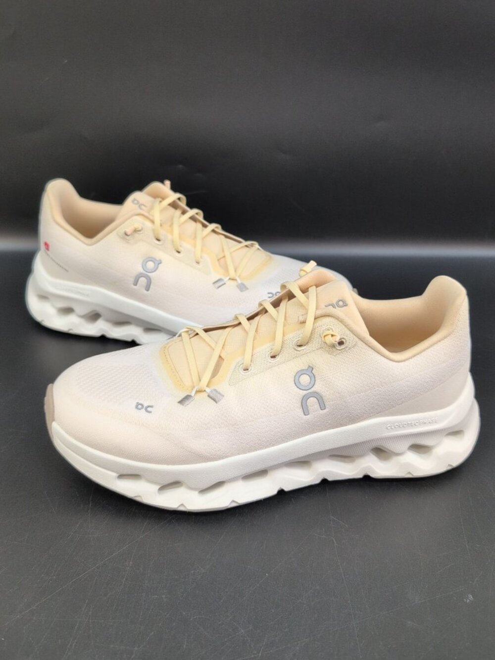 On Cloudtilt Women Running Sneakers Size US 10 Beige Yellow